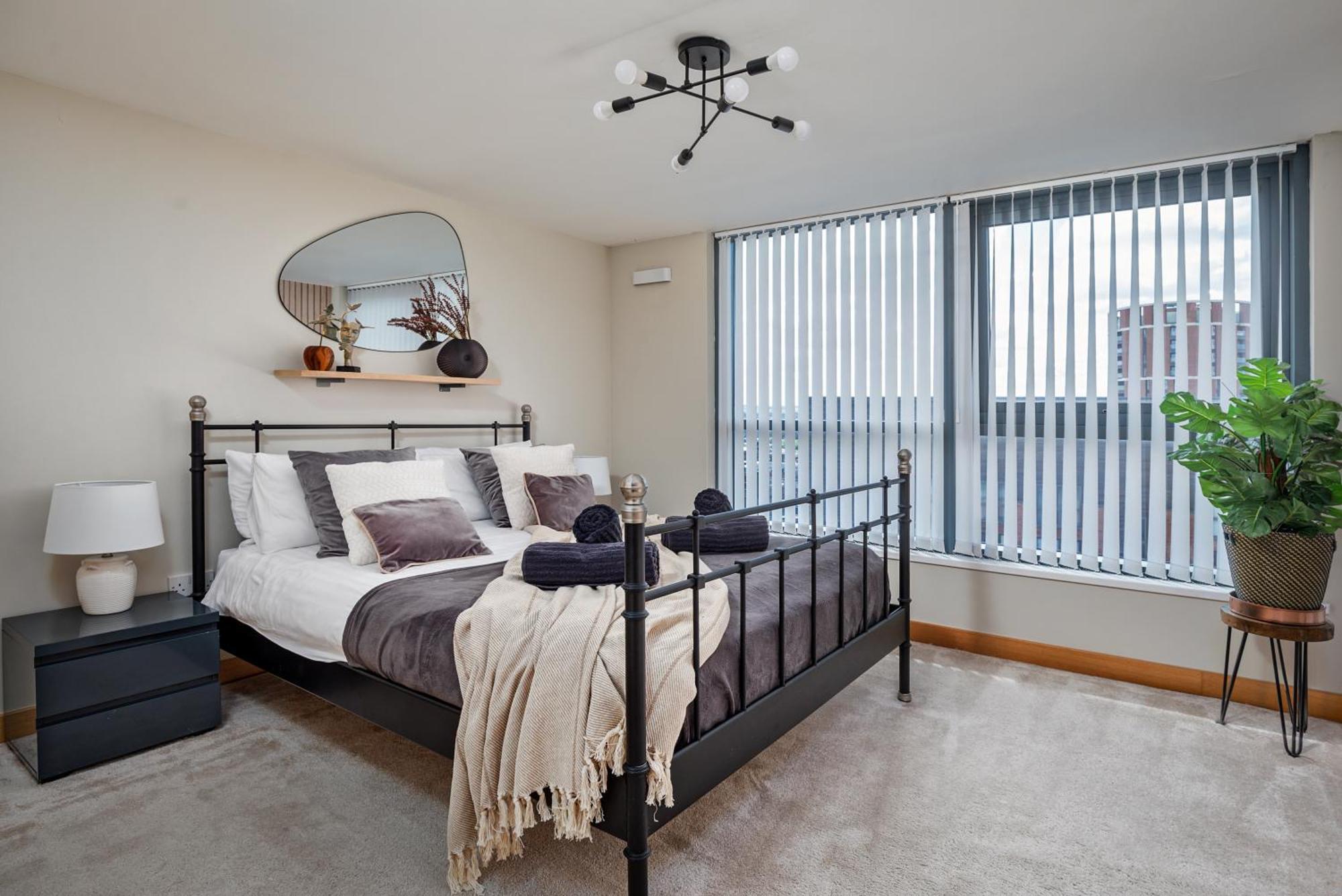 לידס Large Central Penthouse In Leeds מראה חיצוני תמונה