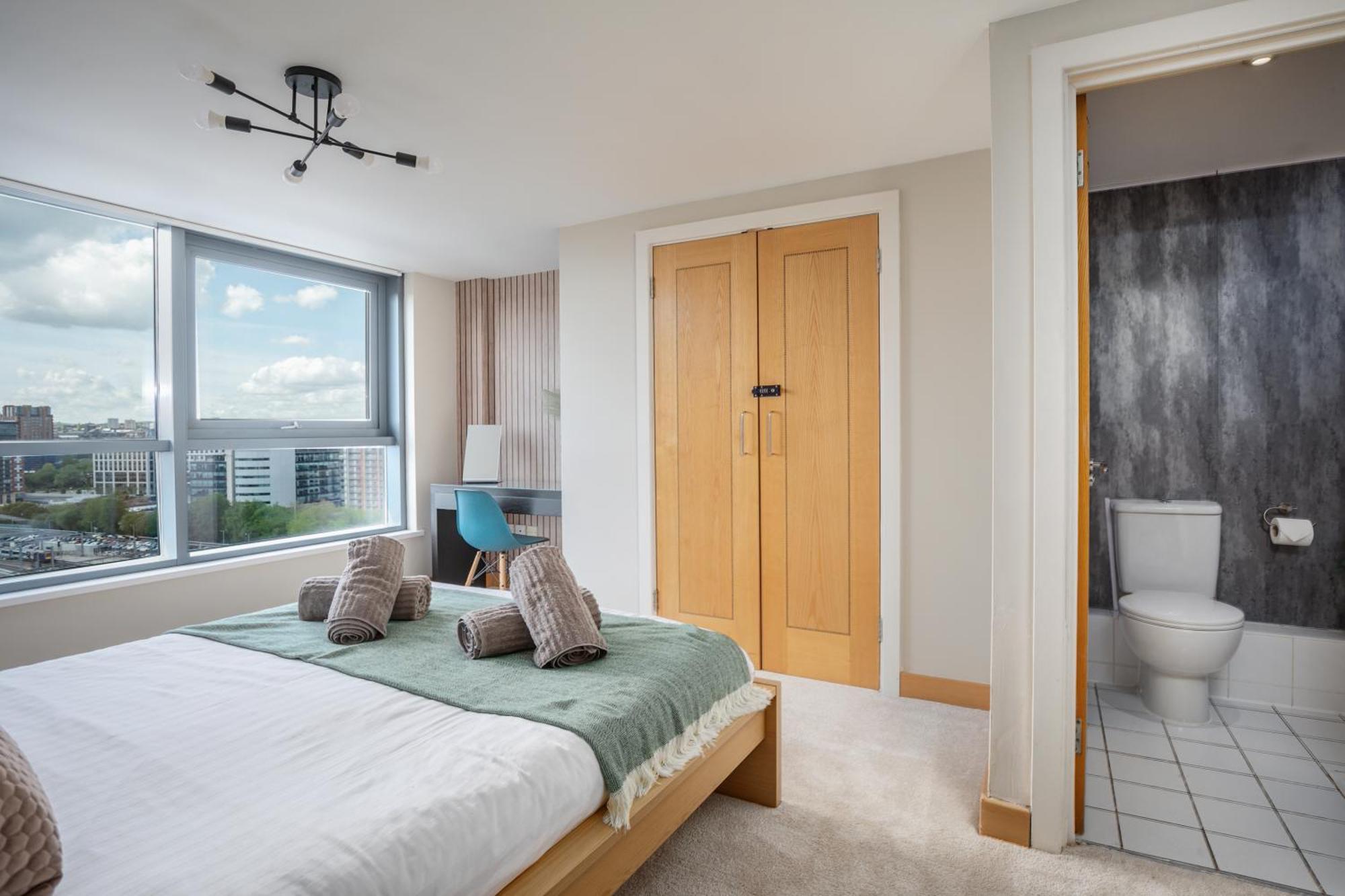 לידס Large Central Penthouse In Leeds מראה חיצוני תמונה